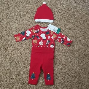 NWT Newborn Christmas Outfit - organic cotton